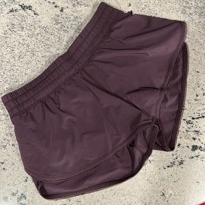 Lululemon Seek the Heat 2.5” running shorts size 4